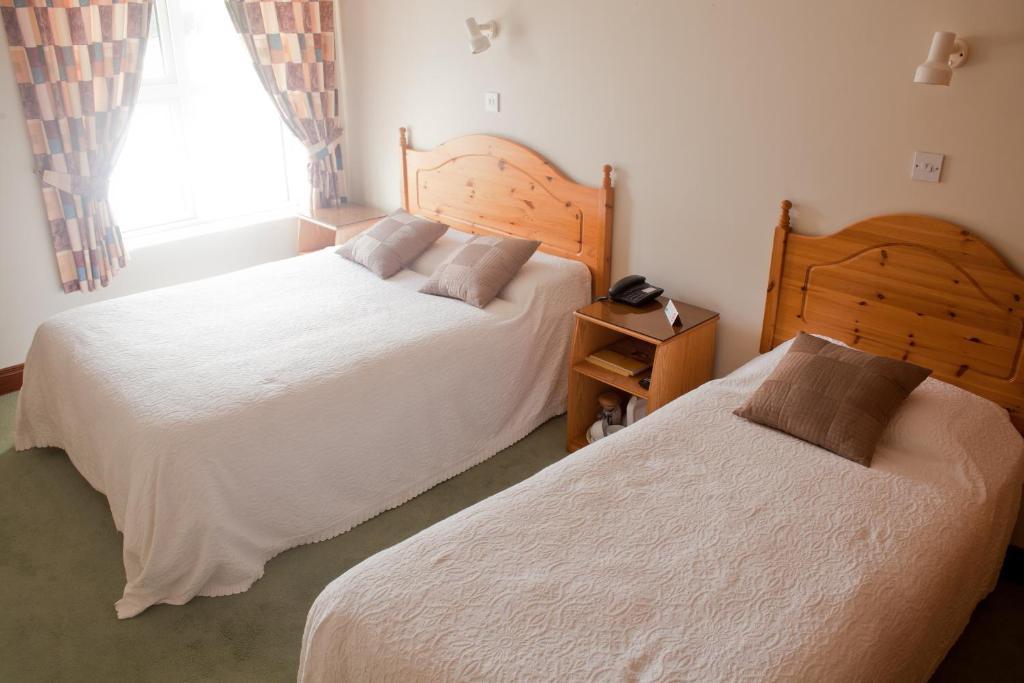 Grovemount House Otel Ennistimon Oda fotoğraf